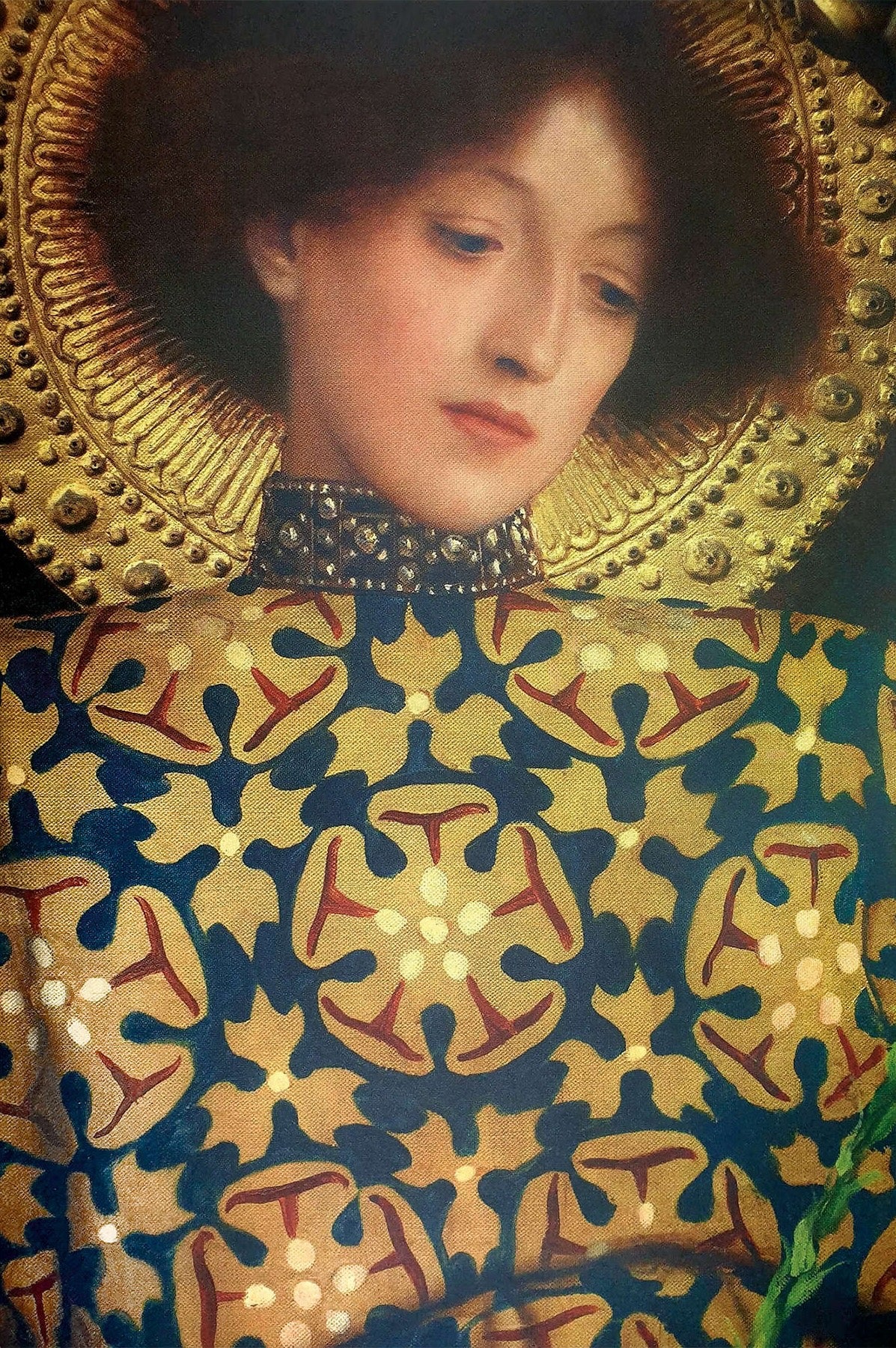 👑 ภาพเหมือนหญิงสาว (รายละเอียดของอุปมาของประติมากรรม) – Gustav Klimt (1889)
