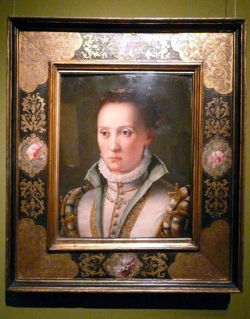 ภาพเหมือนหญิงสาวคนหนึ่ง - Bronzino