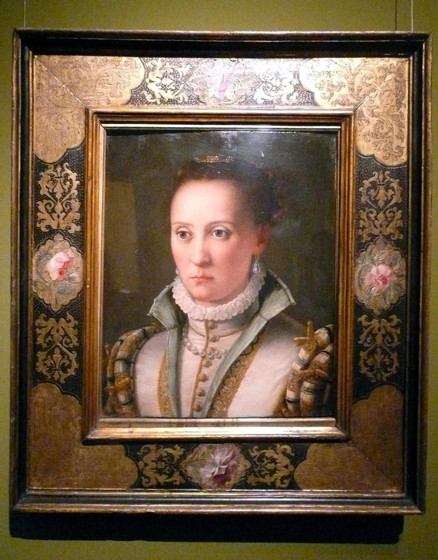 ภาพเหมือนหญิงสาวคนหนึ่ง - Bronzino