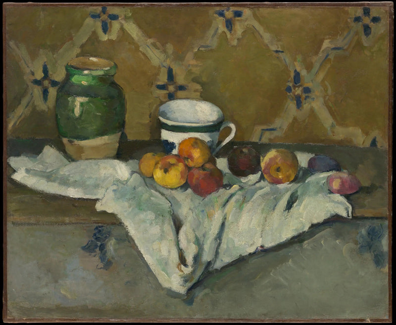 เครื่องปั้นดินเผา ถ้วย และผลไม้บนผ้าปูโต๊ะสีขาว - Paul Cézanne