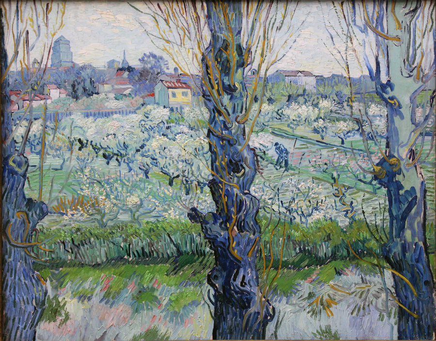 สวนผลไม้ที่บานสะพรั่งพร้อมวิวเมืองอาร์ลส์ - Vincent van Gogh